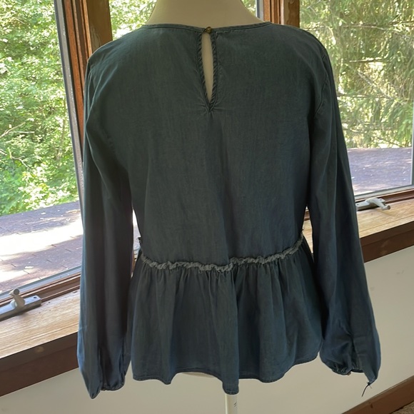 Universal Thread Tunic - Picture 3 of 6